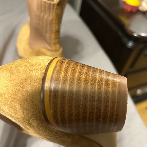 Corky's Crackling Boot - Camel sized 7 - Picture 6 of 7